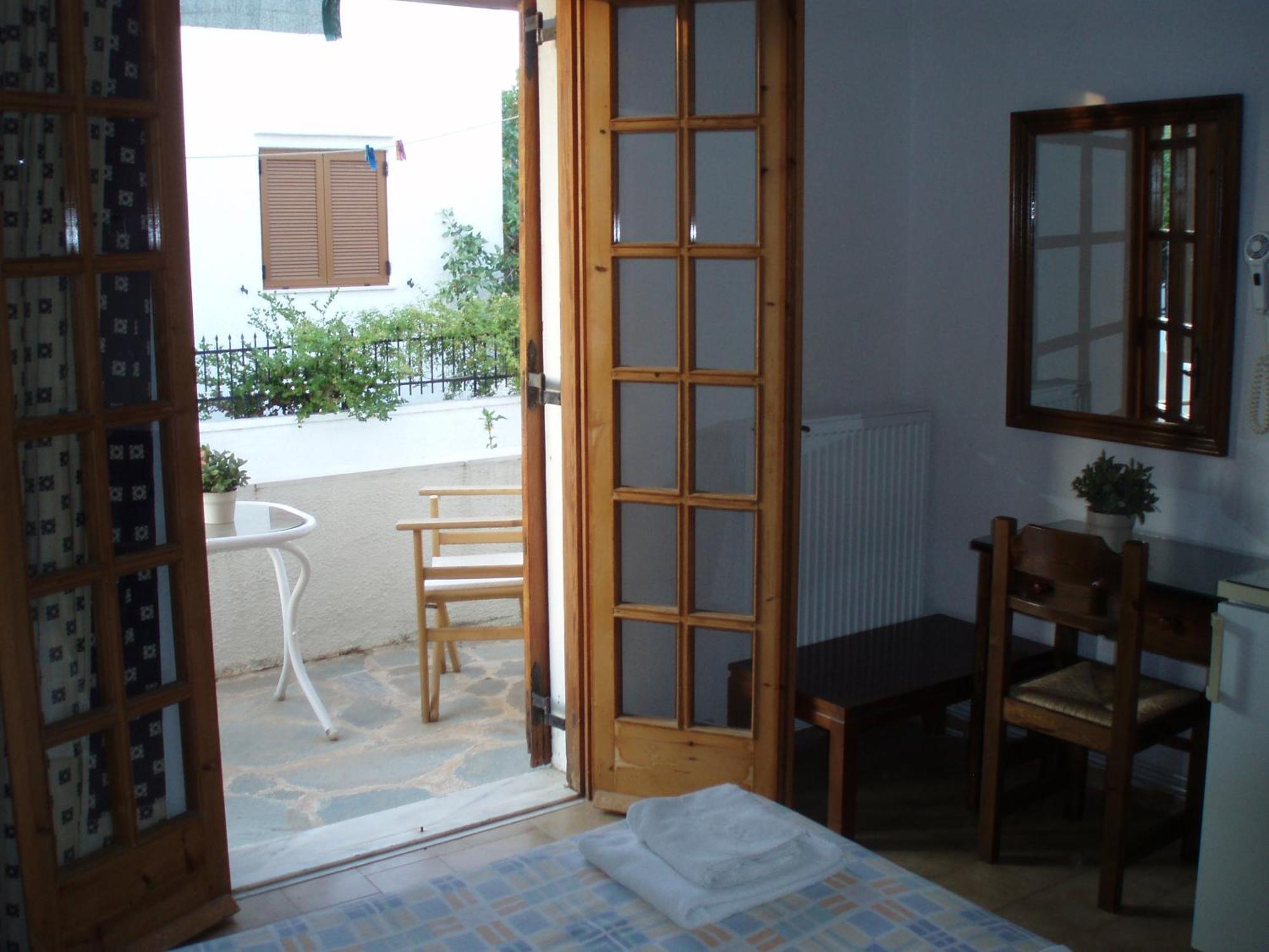Pantazis Studios Aegina エクステリア 写真